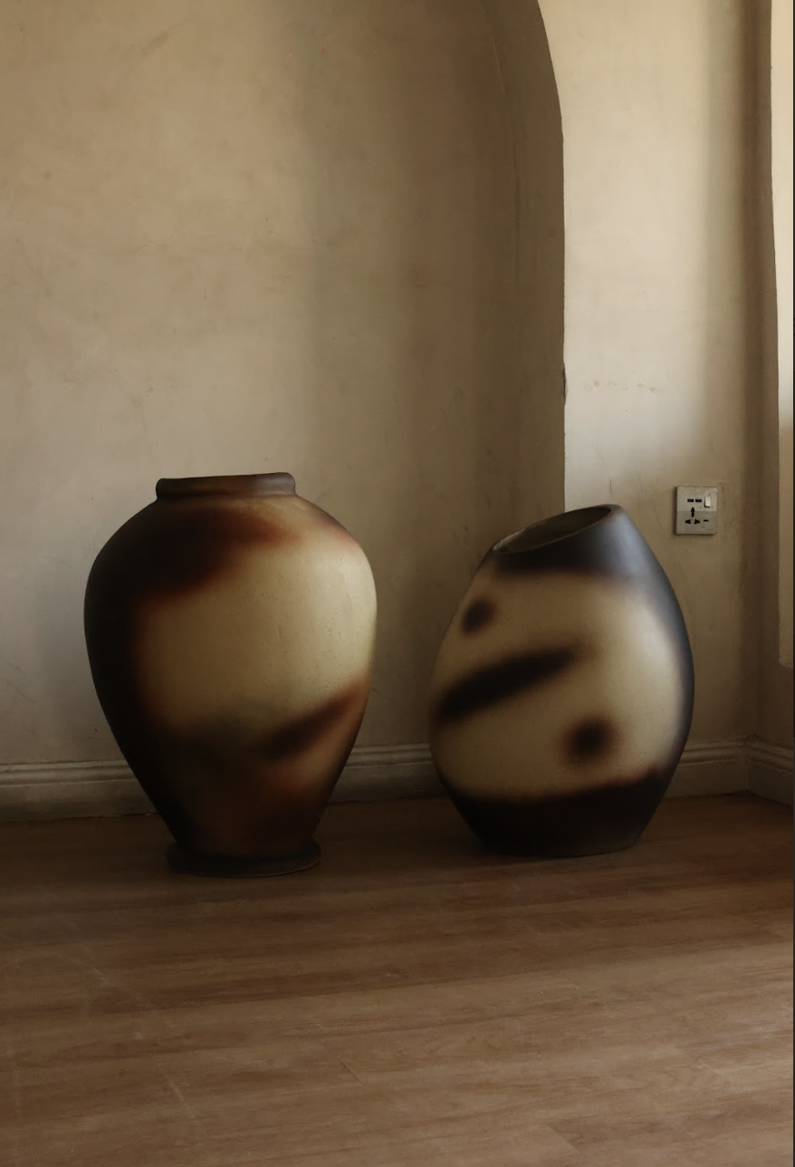 Antique flower vase pot in Lagos, Nigeria